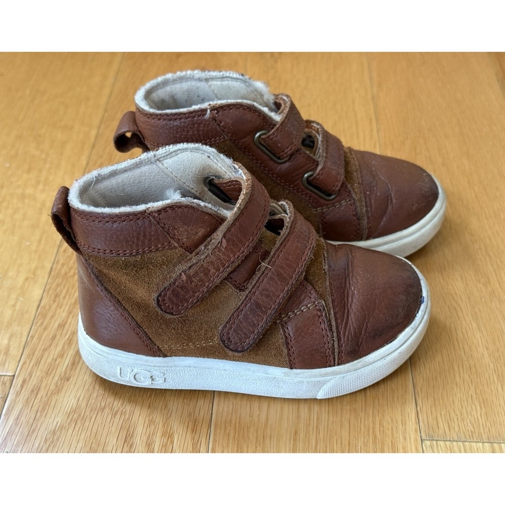 UGG Toddler Size 7 Chestnut Suede Leather Rennon II Hi Top Sneakers 1104989